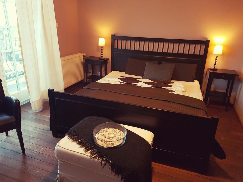 Villa Westfalia Guest House Tîrgu Secuiesc エクステリア 写真